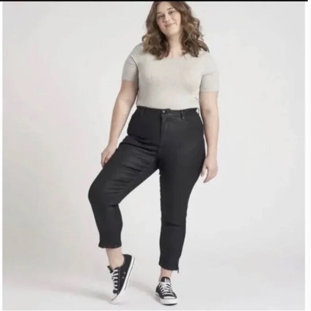 Holiday pants: Universal Standard Meuse Coated Black Skinny Jeans Size 18 + 20